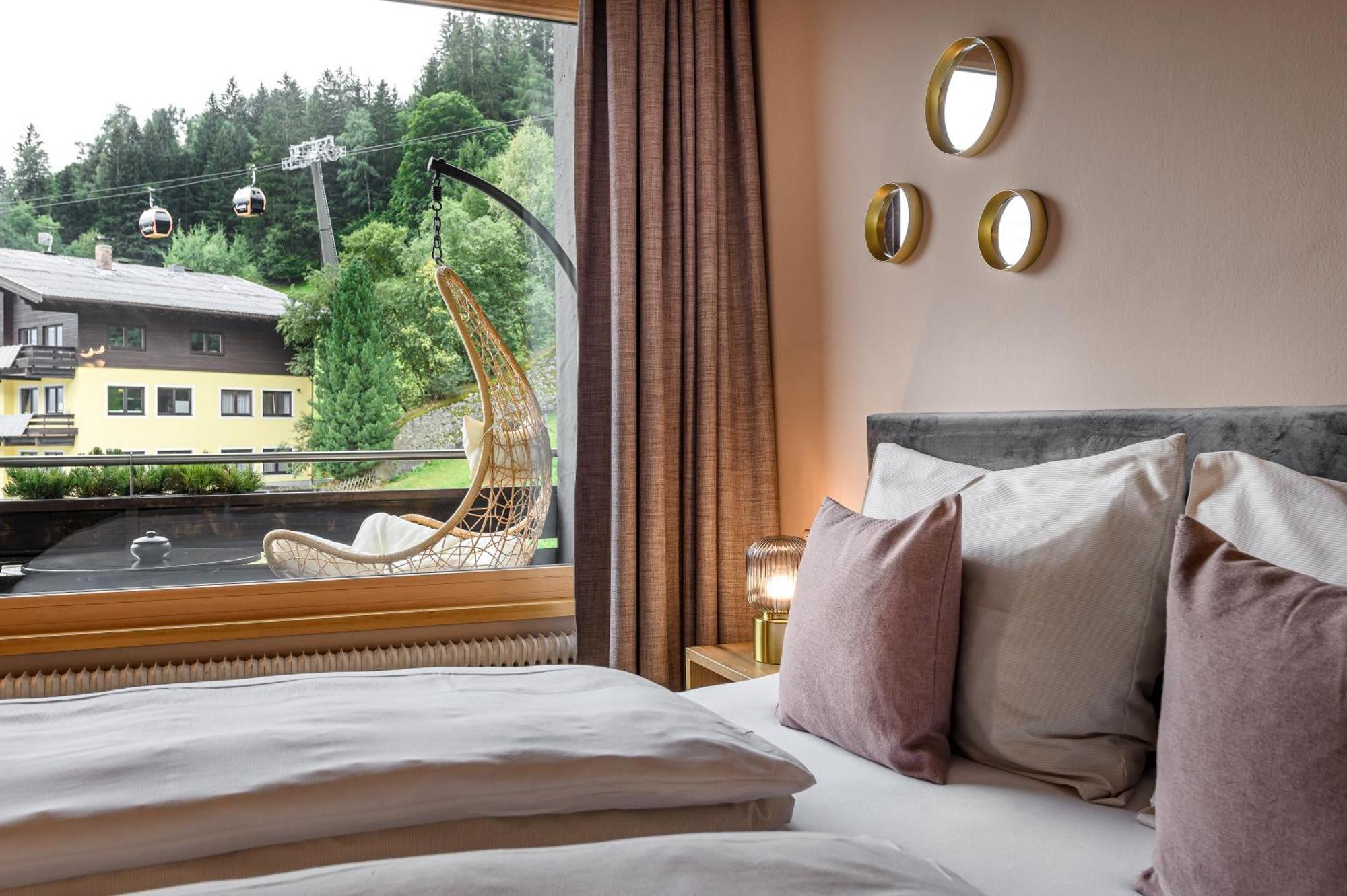 B&B Berglift Direkt An Der Talstation Bad Hofgastein Exterior photo